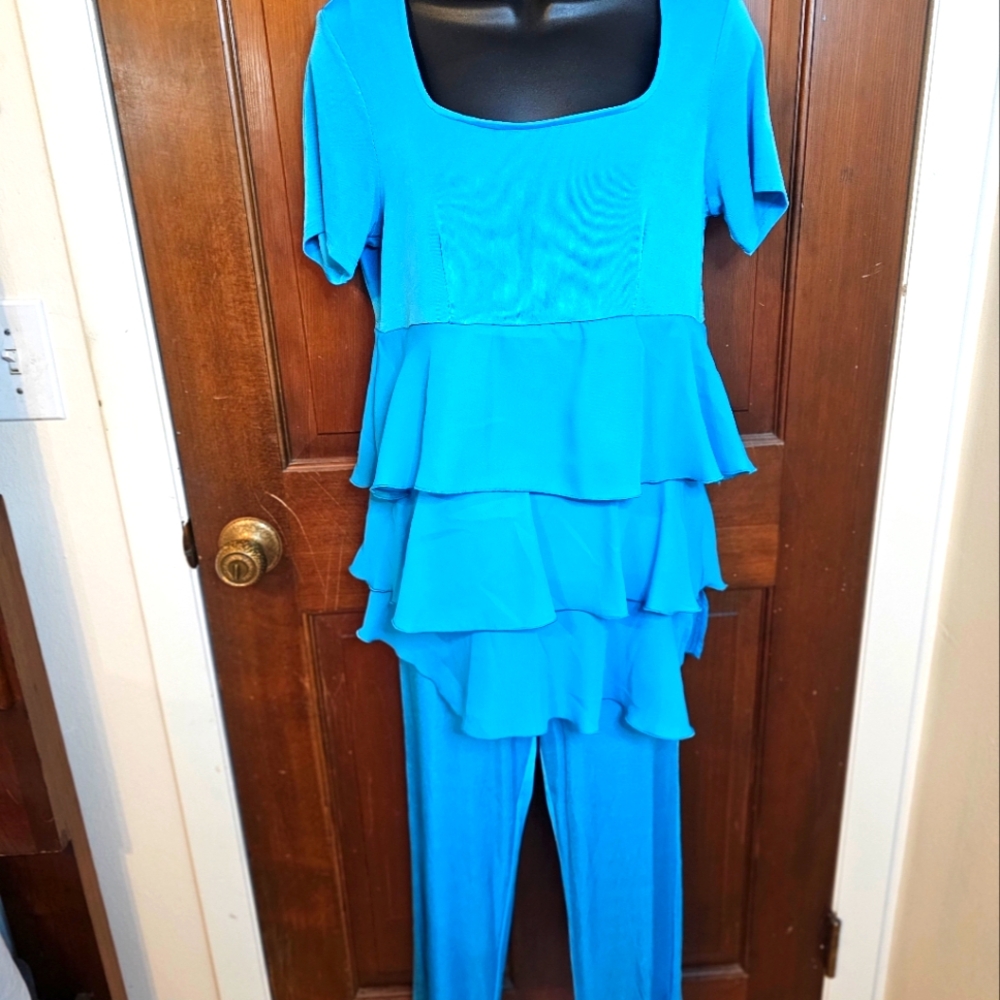 2pc Blue Slinky Brands top and pants